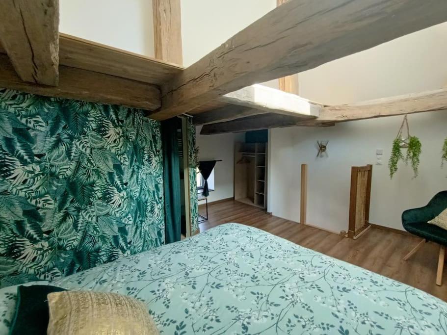 Appartement Independant La Tour Des Tuileries Aydoilles المظهر الخارجي الصورة