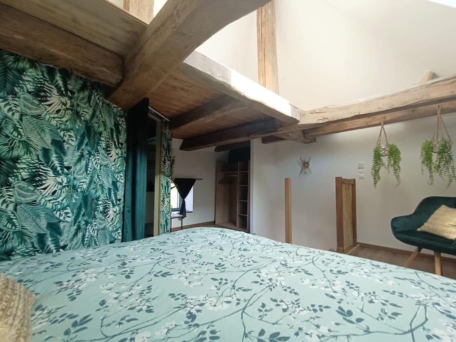 Appartement Independant La Tour Des Tuileries Aydoilles المظهر الخارجي الصورة